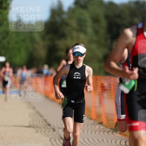 07.09.2025 - 19. Norderstedt Triathlon Michael Strokosch http://msf.ph/oto/8814573 07.09.2025 10:45:29 Laufen 57, 89, 104, 669, 670 meine-sportfotos.de