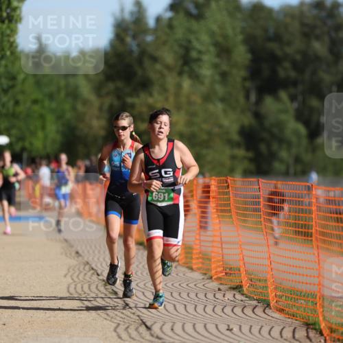07.09.2025 - 19. Norderstedt Triathlon Michael Strokosch http://msf.ph/oto/8814677 07.09.2025 10:45:37 Laufen 76, 669, 691 meine-sportfotos.de