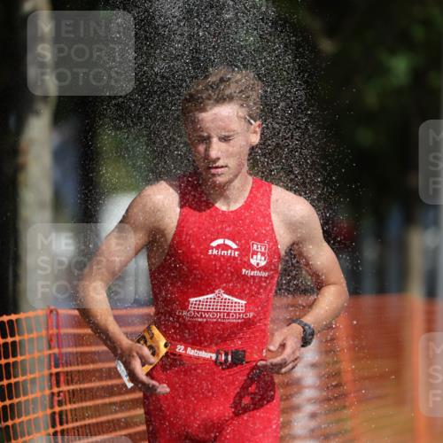07.09.2025 - 19. Norderstedt Triathlon Michael Strokosch http://msf.ph/oto/8815078 07.09.2025 11:44:43 Laufen 806, 1163, 1173 meine-sportfotos.de