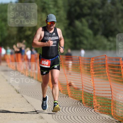 07.09.2025 - 19. Norderstedt Triathlon Michael Strokosch http://msf.ph/oto/8815156 07.09.2025 11:44:47 Laufen 806, 1210 meine-sportfotos.de