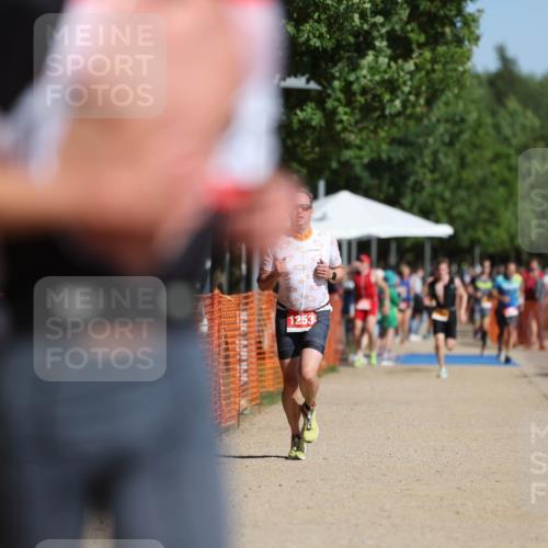 07.09.2025 - 19. Norderstedt Triathlon Michael Strokosch http://msf.ph/oto/8815651 07.09.2025 11:45:17 Laufen 1202, 1253 meine-sportfotos.de