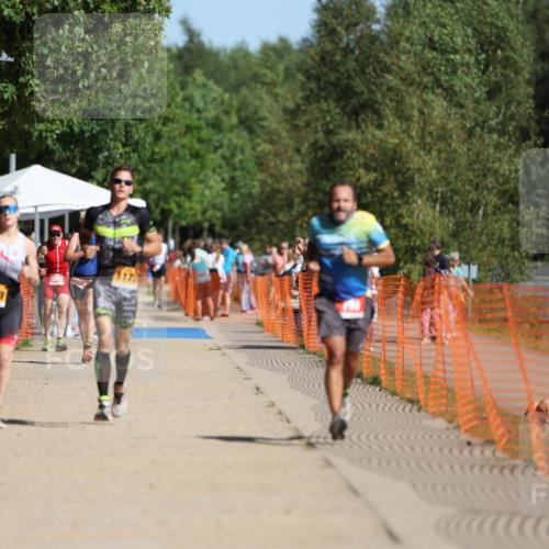07.09.2025 - 19. Norderstedt Triathlon Michael Strokosch http://msf.ph/oto/8815910 07.09.2025 11:45:31 Laufen 760, 1153, 1166, 1175 meine-sportfotos.de