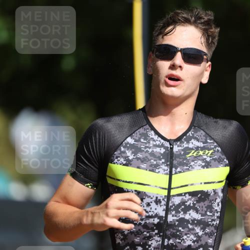 07.09.2025 - 19. Norderstedt Triathlon Michael Strokosch http://msf.ph/oto/8816103 07.09.2025 11:45:39 Laufen 229, 760, 1153, 1175 meine-sportfotos.de