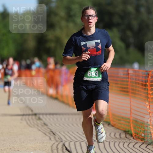 07.09.2025 - 19. Norderstedt Triathlon Michael Strokosch http://msf.ph/oto/8816146 07.09.2025 10:47:09 Laufen 73, 130, 674, 693, 1129 meine-sportfotos.de