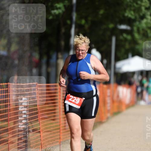 07.09.2025 - 19. Norderstedt Triathlon Michael Strokosch http://msf.ph/oto/8816158 07.09.2025 11:45:44 Laufen 229 meine-sportfotos.de