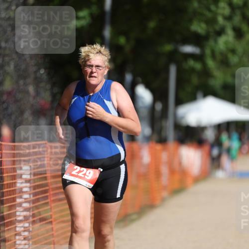 07.09.2025 - 19. Norderstedt Triathlon Michael Strokosch http://msf.ph/oto/8816179 07.09.2025 11:45:44 Laufen 229 meine-sportfotos.de