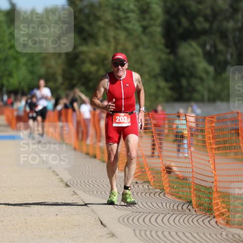 07.09.2025 - 19. Norderstedt Triathlon Michael Strokosch http://msf.ph/oto/8816260 07.09.2025 11:45:48 Laufen 203, 229 meine-sportfotos.de