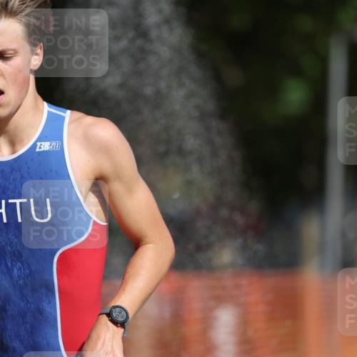 07.09.2025 - 19. Norderstedt Triathlon Michael Strokosch http://msf.ph/oto/8816350 07.09.2025 11:46:02 Laufen 276, 306, 1165 meine-sportfotos.de