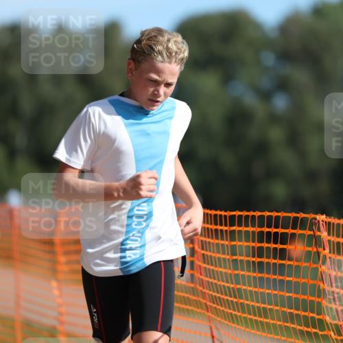 07.09.2025 - 19. Norderstedt Triathlon Michael Strokosch http://msf.ph/oto/8816493 07.09.2025 10:47:23 Laufen 107, 689 meine-sportfotos.de