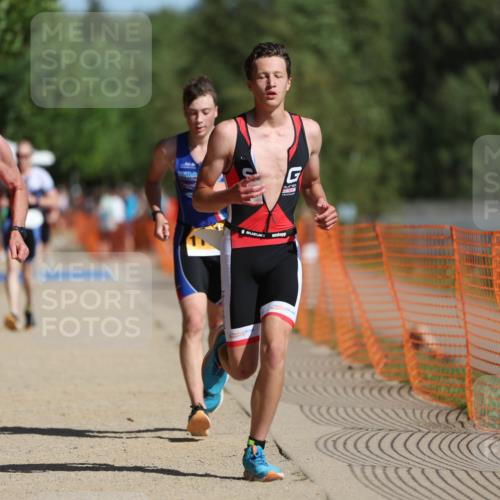 07.09.2025 - 19. Norderstedt Triathlon Michael Strokosch http://msf.ph/oto/8816715 07.09.2025 11:46:53 Laufen 704, 1179, 1186, 1191, 1211 meine-sportfotos.de