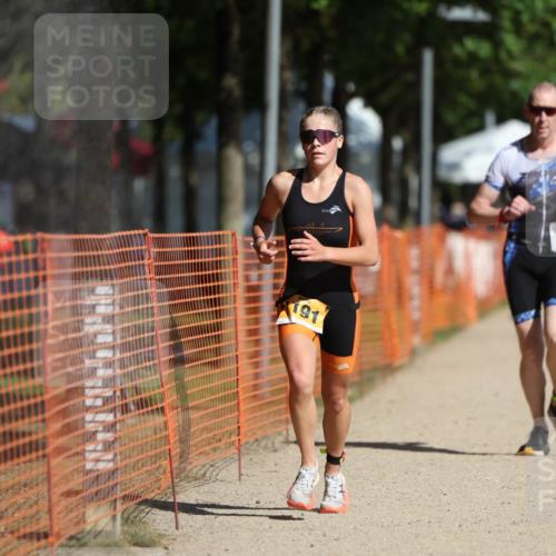 07.09.2025 - 19. Norderstedt Triathlon Michael Strokosch http://msf.ph/oto/8816768 07.09.2025 11:46:59 Laufen 296, 704, 1179, 1186, 1191 meine-sportfotos.de