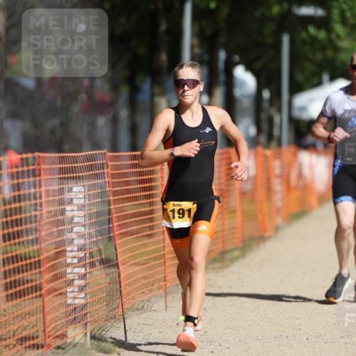 07.09.2025 - 19. Norderstedt Triathlon Michael Strokosch http://msf.ph/oto/8816772 07.09.2025 11:46:59 Laufen 296, 704, 1179, 1186, 1191 meine-sportfotos.de