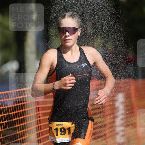 07.09.2025 - 19. Norderstedt Triathlon Michael Strokosch http://msf.ph/oto/8816801 07.09.2025 11:47:01 Laufen 296, 1191 meine-sportfotos.de
