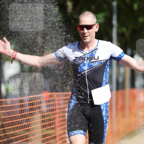07.09.2025 - 19. Norderstedt Triathlon Michael Strokosch http://msf.ph/oto/8816814 07.09.2025 11:47:02 Laufen 296, 1191 meine-sportfotos.de