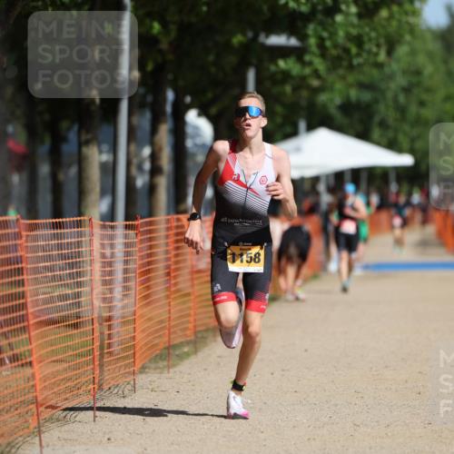 07.09.2025 - 19. Norderstedt Triathlon Michael Strokosch http://msf.ph/oto/8816892 07.09.2025 11:47:19 Laufen 1158, 1159 meine-sportfotos.de