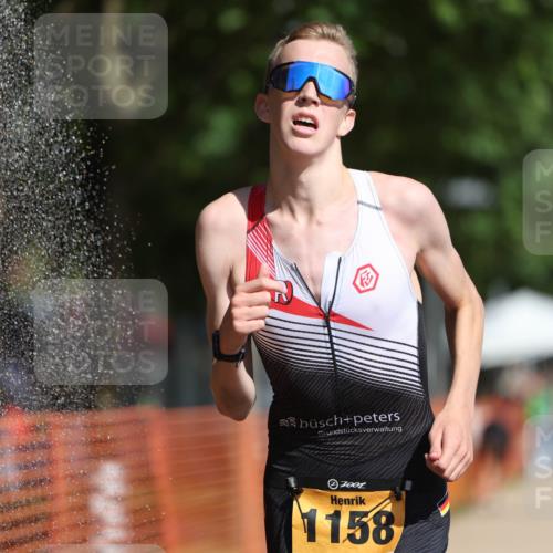 07.09.2025 - 19. Norderstedt Triathlon Michael Strokosch http://msf.ph/oto/8816940 07.09.2025 11:47:21 Laufen 1158 meine-sportfotos.de