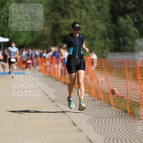 07.09.2025 - 19. Norderstedt Triathlon Michael Strokosch http://msf.ph/oto/8817044 07.09.2025 11:47:44 Laufen 1301 meine-sportfotos.de