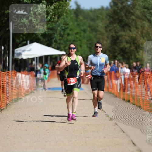 07.09.2025 - 19. Norderstedt Triathlon Michael Strokosch http://msf.ph/oto/8817069 07.09.2025 11:47:52 Laufen 185, 784, 1301 meine-sportfotos.de