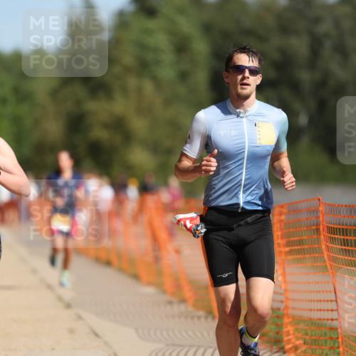07.09.2025 - 19. Norderstedt Triathlon Michael Strokosch http://msf.ph/oto/8817115 07.09.2025 11:47:56 Laufen 185, 784, 1177, 1199 meine-sportfotos.de