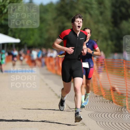 07.09.2025 - 19. Norderstedt Triathlon Michael Strokosch http://msf.ph/oto/8817142 07.09.2025 11:48:00 Laufen 185, 784, 1177, 1199 meine-sportfotos.de