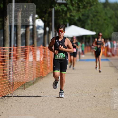 07.09.2025 - 19. Norderstedt Triathlon Michael Strokosch http://msf.ph/oto/8817226 07.09.2025 10:48:13 Laufen 91, 123, 132, 1115 meine-sportfotos.de