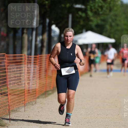 07.09.2025 - 19. Norderstedt Triathlon Michael Strokosch http://msf.ph/oto/8817311 07.09.2025 11:48:35 Laufen 1341 meine-sportfotos.de