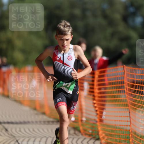 07.09.2025 - 19. Norderstedt Triathlon Michael Strokosch http://msf.ph/oto/8817549 07.09.2025 10:48:36 Laufen 61 meine-sportfotos.de