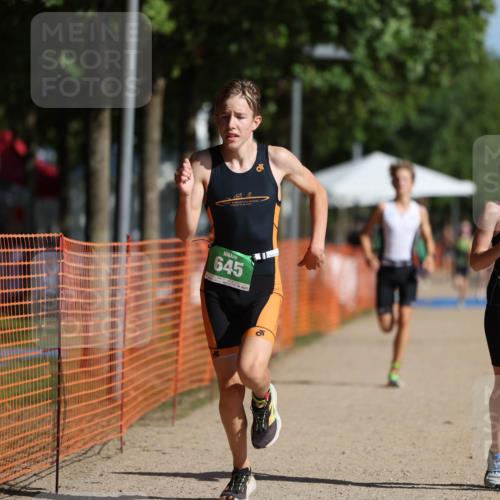 07.09.2025 - 19. Norderstedt Triathlon Michael Strokosch http://msf.ph/oto/8817869 07.09.2025 10:48:58 Laufen 113, 645, 665, 675 meine-sportfotos.de