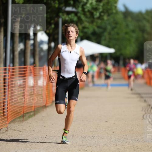 07.09.2025 - 19. Norderstedt Triathlon Michael Strokosch http://msf.ph/oto/8817909 07.09.2025 10:49:01 Laufen 113, 645, 665, 675 meine-sportfotos.de