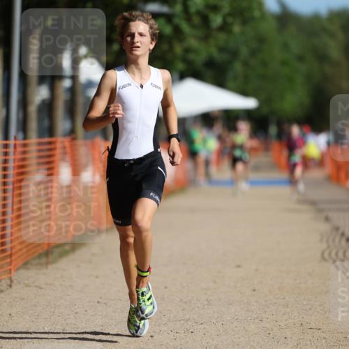 07.09.2025 - 19. Norderstedt Triathlon Michael Strokosch http://msf.ph/oto/8817918 07.09.2025 10:49:02 Laufen 113, 645, 665, 675 meine-sportfotos.de