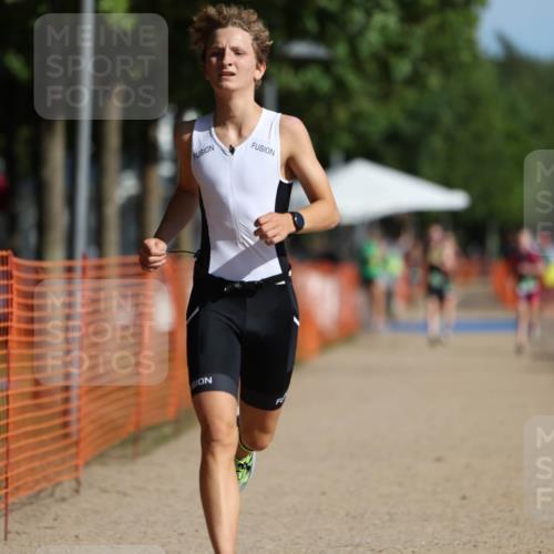 07.09.2025 - 19. Norderstedt Triathlon Michael Strokosch http://msf.ph/oto/8817930 07.09.2025 10:49:02 Laufen 113, 645, 665, 675 meine-sportfotos.de