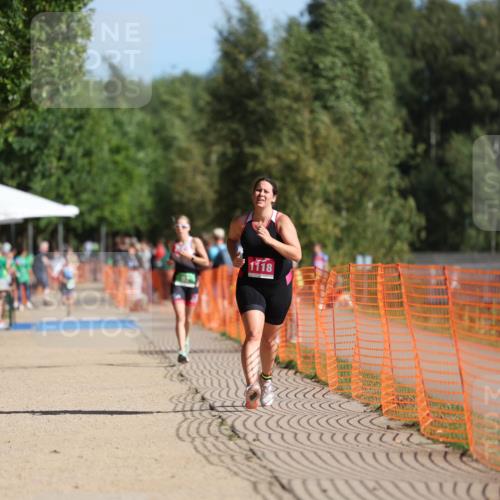 07.09.2025 - 19. Norderstedt Triathlon Michael Strokosch http://msf.ph/oto/8818316 07.09.2025 10:49:47 Laufen 664, 1118 meine-sportfotos.de