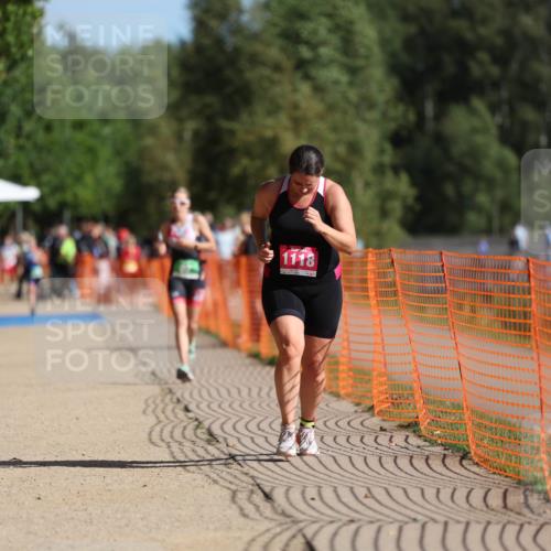 07.09.2025 - 19. Norderstedt Triathlon Michael Strokosch http://msf.ph/oto/8818363 07.09.2025 10:49:49 Laufen 664, 1118 meine-sportfotos.de