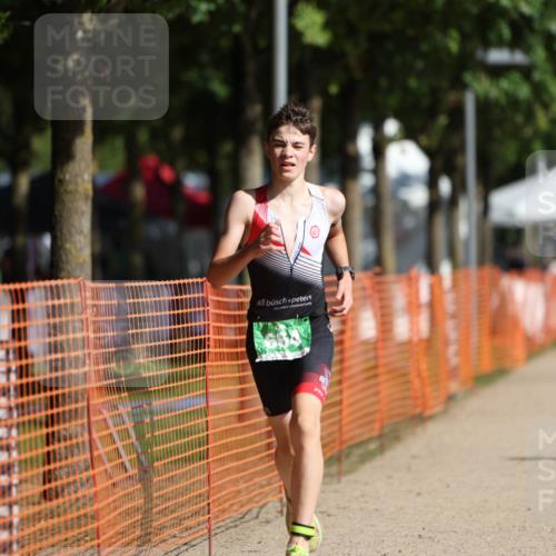 07.09.2025 - 19. Norderstedt Triathlon Michael Strokosch http://msf.ph/oto/8818420 07.09.2025 10:49:52 Laufen 92, 664, 1118 meine-sportfotos.de