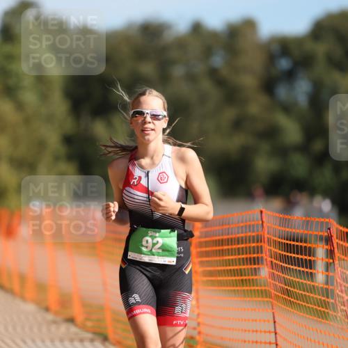 07.09.2025 - 19. Norderstedt Triathlon Michael Strokosch http://msf.ph/oto/8818473 07.09.2025 10:49:56 Laufen 92, 664, 1118 meine-sportfotos.de