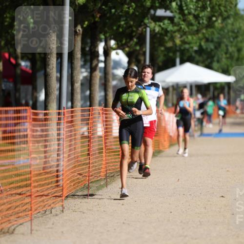 07.09.2025 - 19. Norderstedt Triathlon Michael Strokosch http://msf.ph/oto/8818753 07.09.2025 10:50:25 Laufen 110, 677, 1126 meine-sportfotos.de