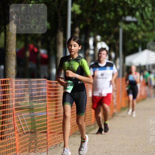 07.09.2025 - 19. Norderstedt Triathlon Michael Strokosch http://msf.ph/oto/8818771 07.09.2025 10:50:27 Laufen 67, 110, 677, 1126 meine-sportfotos.de