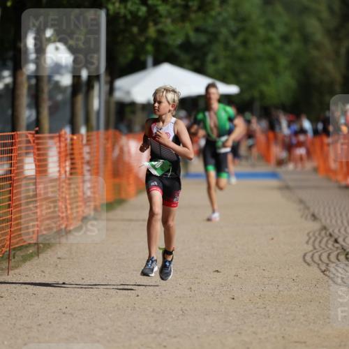 07.09.2025 - 19. Norderstedt Triathlon Michael Strokosch http://msf.ph/oto/8818988 07.09.2025 10:51:05 Laufen 80, 663 meine-sportfotos.de
