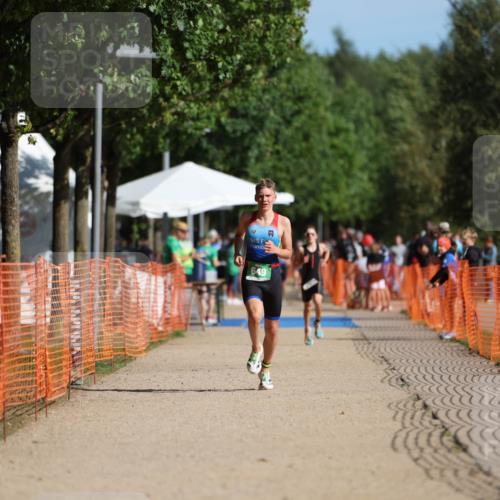 07.09.2025 - 19. Norderstedt Triathlon Michael Strokosch http://msf.ph/oto/8819047 07.09.2025 10:51:12 Laufen 80, 649, 663 meine-sportfotos.de