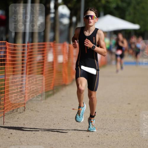 07.09.2025 - 19. Norderstedt Triathlon Michael Strokosch http://msf.ph/oto/8819106 07.09.2025 10:51:20 Laufen 68, 649 meine-sportfotos.de