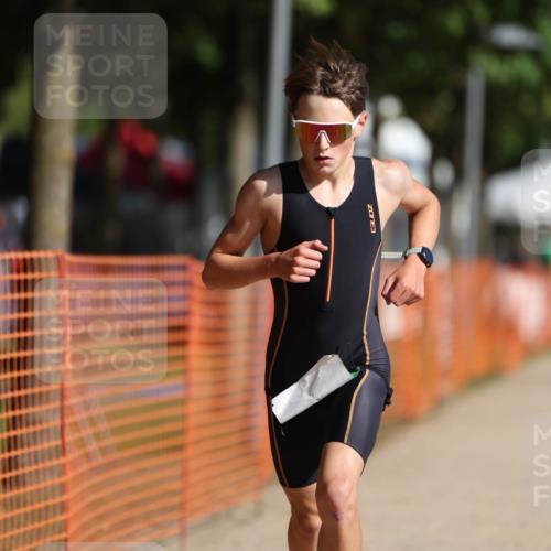 07.09.2025 - 19. Norderstedt Triathlon Michael Strokosch http://msf.ph/oto/8819117 07.09.2025 10:51:21 Laufen 68, 649 meine-sportfotos.de