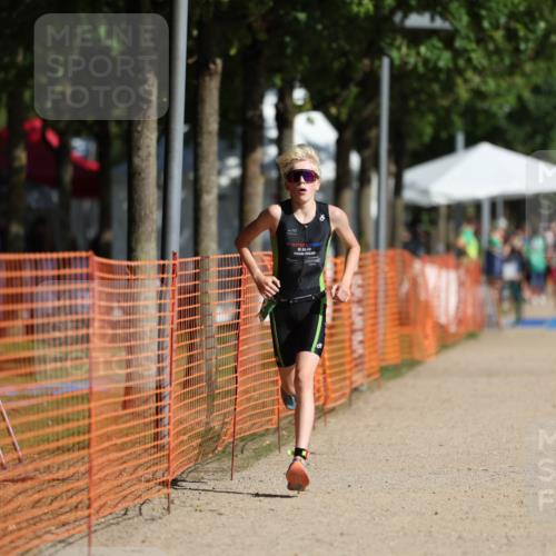 07.09.2025 - 19. Norderstedt Triathlon Michael Strokosch http://msf.ph/oto/8819365 07.09.2025 10:51:58 Laufen 112, 641, 660, 667 meine-sportfotos.de