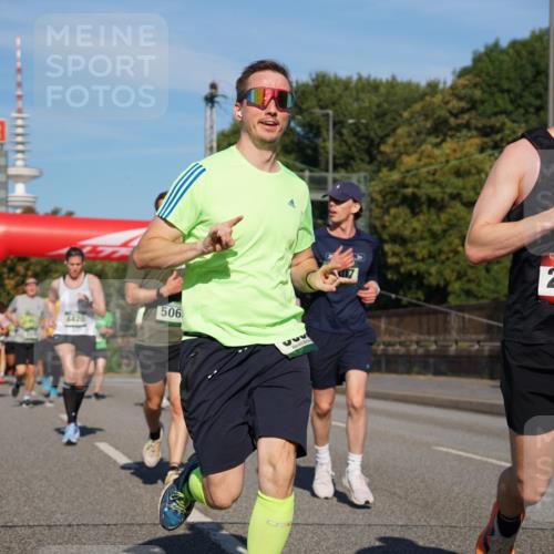 07.09.2025 - BARMER Alsterlauf Yannick Fuchs http://msf.ph/oto/8819369 07.09.2025 09:44:13 Laufen 506, 4420, 210, 1036, 2416 meine-sportfotos.de