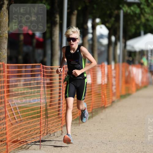 07.09.2025 - 19. Norderstedt Triathlon Michael Strokosch http://msf.ph/oto/8819383 07.09.2025 10:52:00 Laufen 112, 667 meine-sportfotos.de