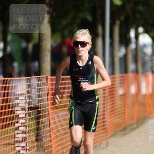 07.09.2025 - 19. Norderstedt Triathlon Michael Strokosch http://msf.ph/oto/8819394 07.09.2025 10:52:01 Laufen 112, 667 meine-sportfotos.de