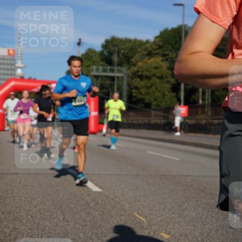07.09.2025 - BARMER Alsterlauf Yannick Fuchs http://msf.ph/oto/8819637 07.09.2025 09:44:24 Laufen 49 meine-sportfotos.de