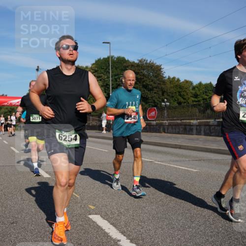 07.09.2025 - BARMER Alsterlauf Yannick Fuchs http://msf.ph/oto/8819785 07.09.2025 09:44:30 Laufen 3071, 6254, 19, 2225, 2545, 2823 meine-sportfotos.de