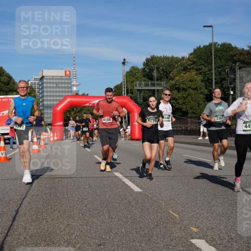 07.09.2025 - BARMER Alsterlauf Yannick Fuchs http://msf.ph/oto/8819923 07.09.2025 09:44:36 Laufen 5311, 4158, 2040, 3363, 75, 4453 meine-sportfotos.de