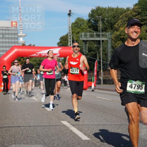 07.09.2025 - BARMER Alsterlauf Yannick Fuchs http://msf.ph/oto/8819991 07.09.2025 09:44:40 Laufen 4271, 4795 meine-sportfotos.de