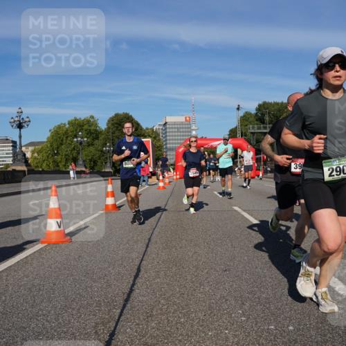 07.09.2025 - BARMER Alsterlauf Yannick Fuchs http://msf.ph/oto/8820254 07.09.2025 09:44:51 Laufen 66, 808, 39, 2549, 2904, 8290 meine-sportfotos.de